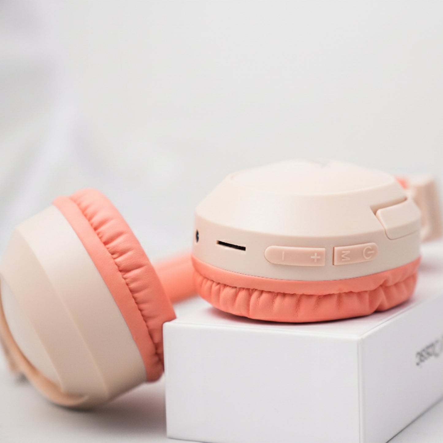 Awtog Signature Wireless Bluetooth Headphones | Enhanced Bass | Long Battery Life